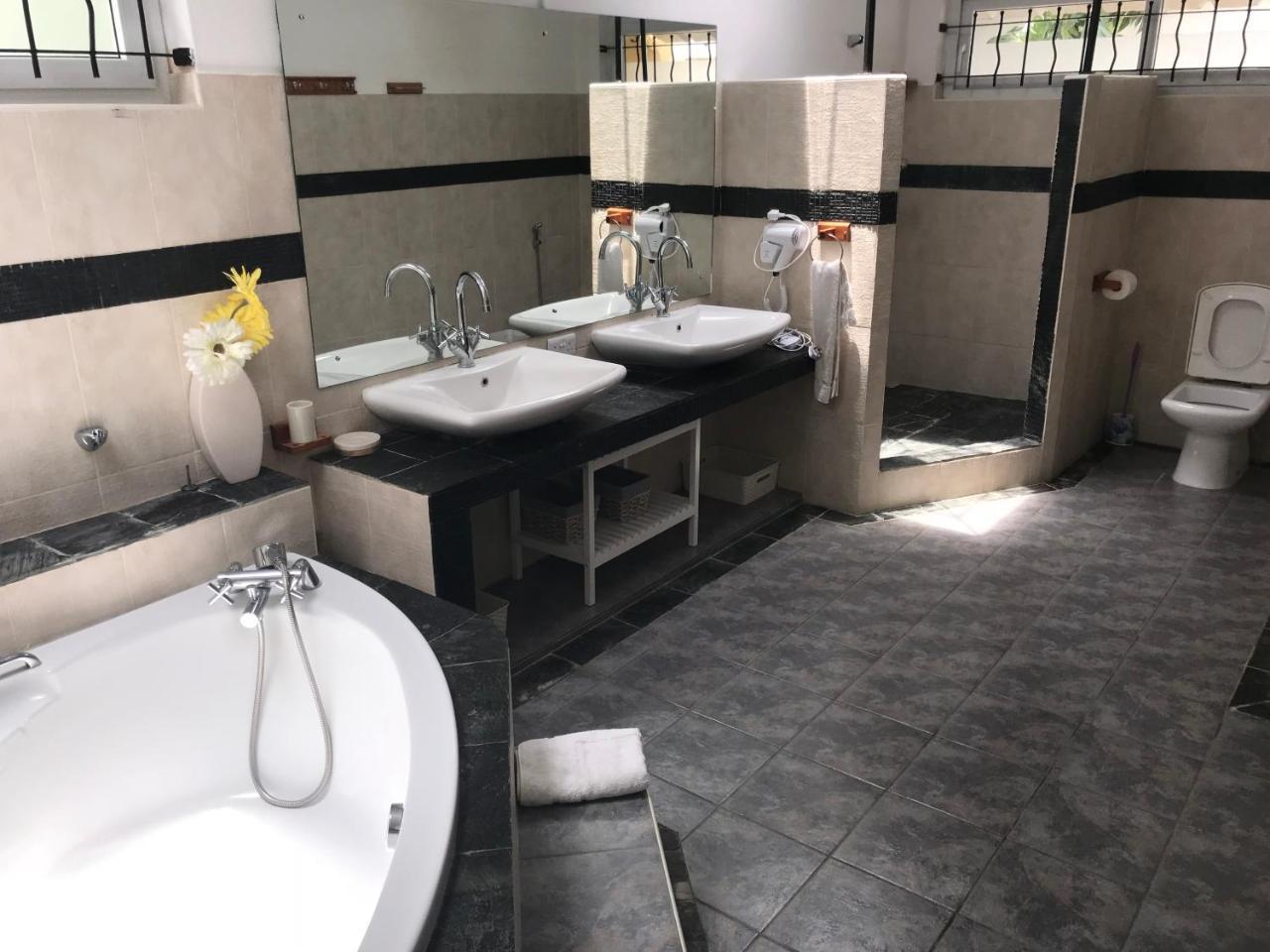 בלו ביי H&K Villa מראה חיצוני תמונה